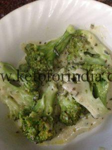 Ketogenic Broccoli with Cheese Sauce