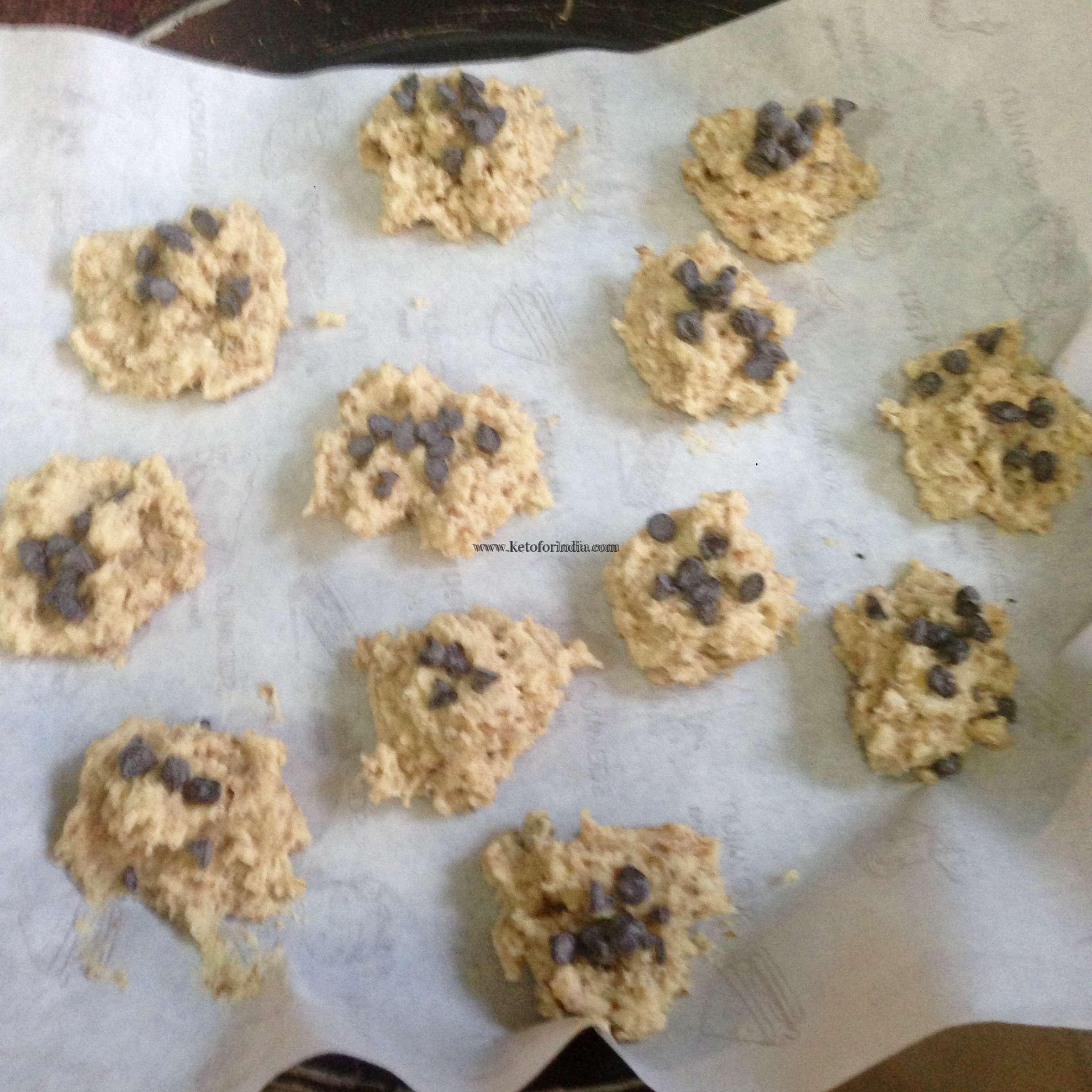 Low Carb Keto Choco Chip Cookies